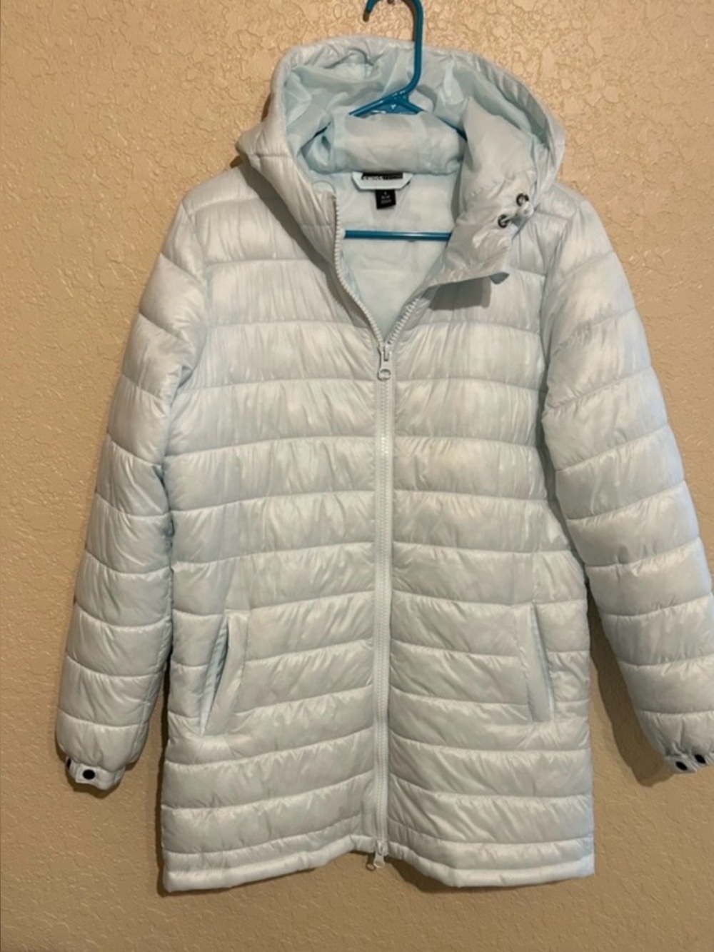 Swiss Tech light blue mint quilted hooded jacket size small
